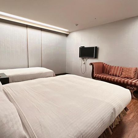 Crystal City Hotel Zhongli Eksteriør billede