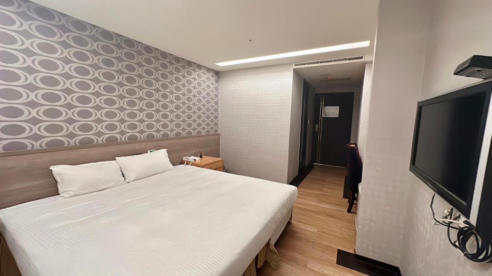 Crystal City Hotel Zhongli Eksteriør billede