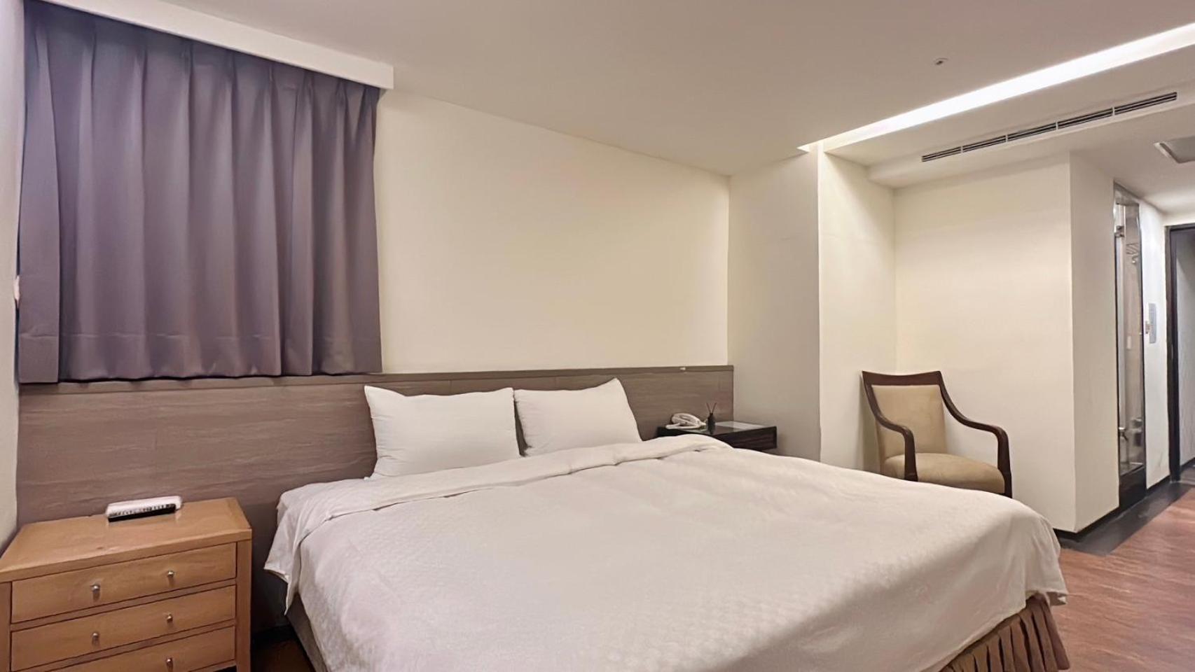 Crystal City Hotel Zhongli Eksteriør billede